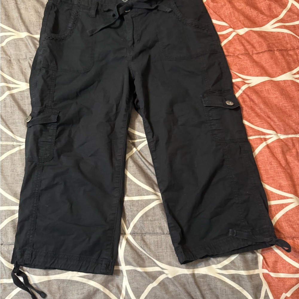 St. John's Bay Black Women's Bermudas